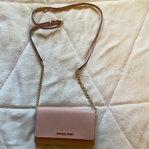 Micheal Kors cross body bag
